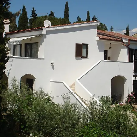 Apartment Dubravka Malinska
